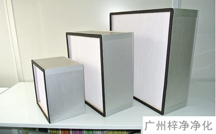 F-S有隔板中效空气过滤器主要用于制药、电子、食品厂房中洁净/空调/通风系统的中级过滤。 F-S有隔板中效空气过滤器主要用于制药、电子、食品厂房中洁净/空调/通风系统的中级过滤。